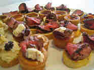 Beef filet peppered canape